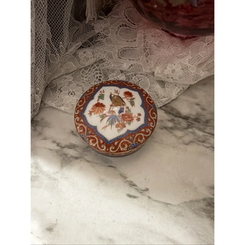 KAISER GERMANY ROUND TRINKET, RING HOLDER, FLOWERS, 2 1/4